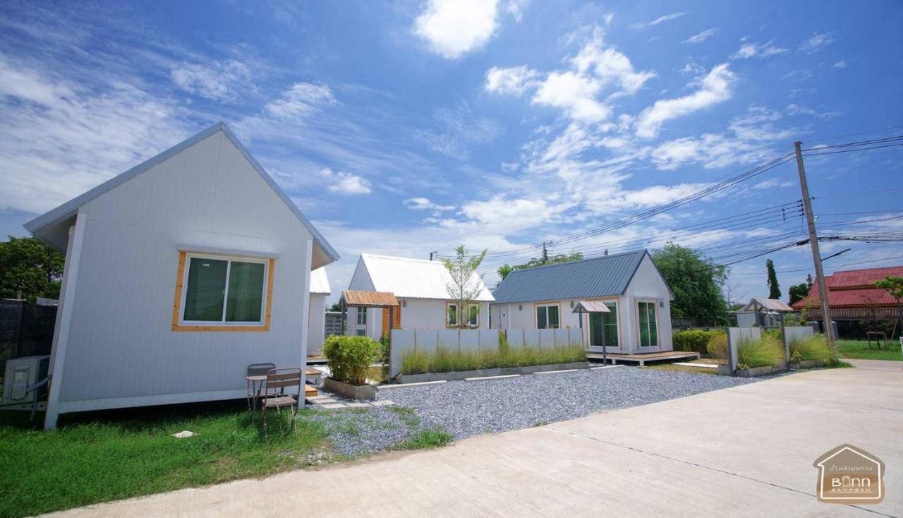 Barn Sampran Resort บ้านสามพรานรีสอร์ท Nakhon Pathom Exterior foto
